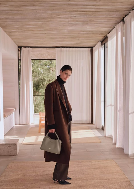 Claudia Martin 394638