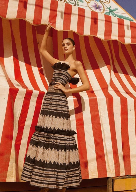 Claudia Martin 394639