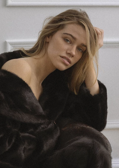 Isabell Andreeva 399334