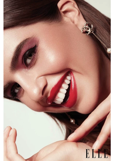 Julie Oli 370602