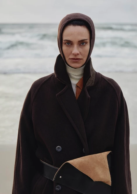 Naomi Van Kampen 382079