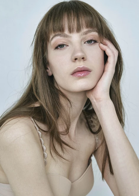 Anouk Weishaupt 304069