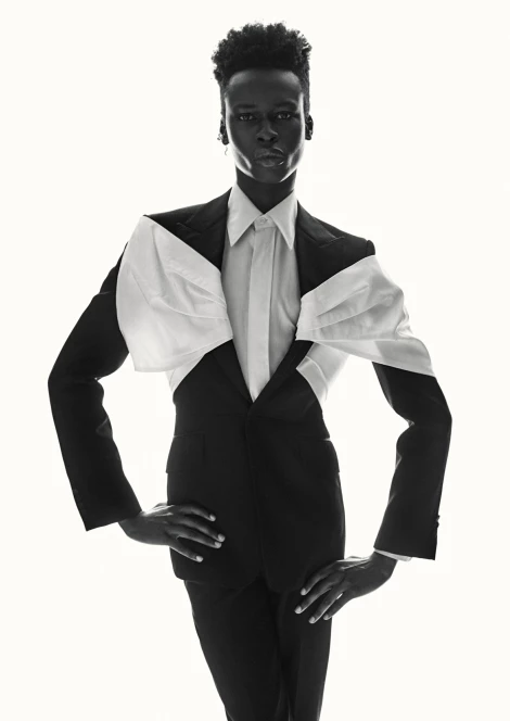 Mani Adjaye 246991