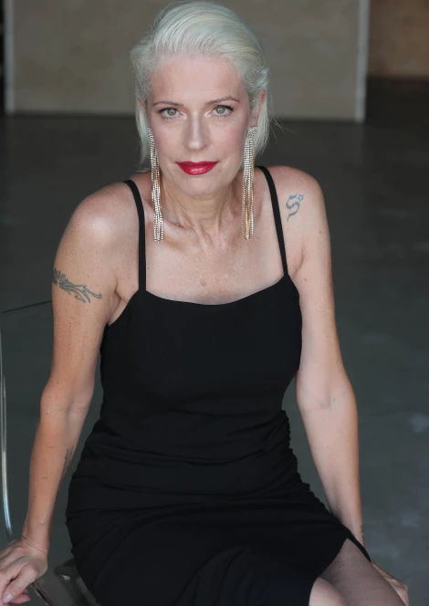 Clotilde B. 248458