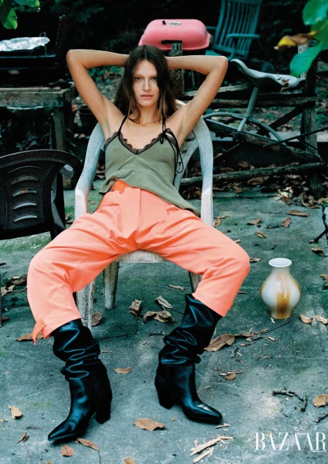 Karolina Capkova 384073