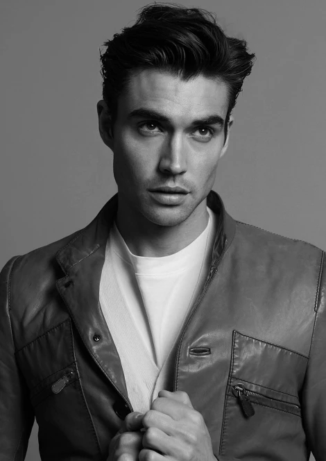 Nikolai Furniss 365850