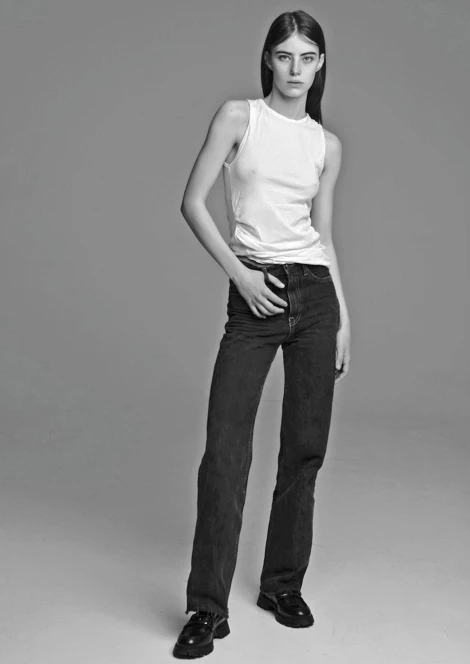 Karyna Maziar 290176
