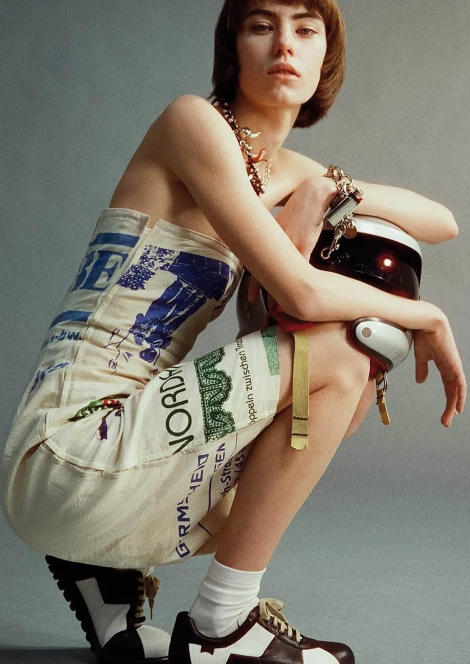 Karyna Maziar 383065