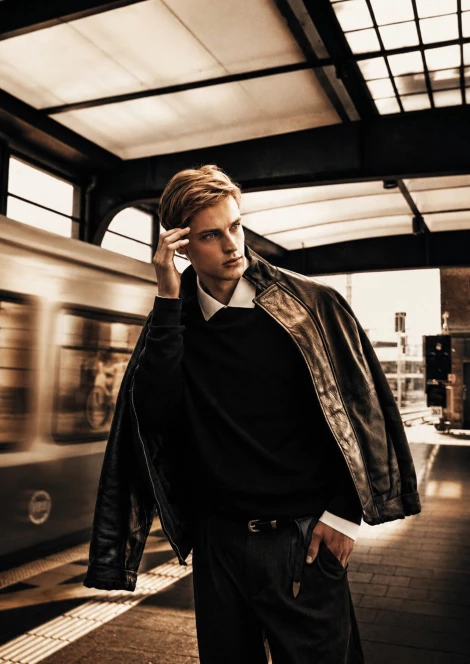 Levi  406999