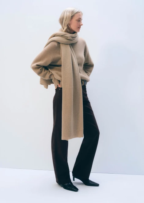 Julia Dunstall 397054