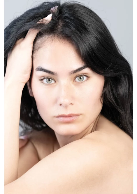 Claudia Gonzales 404730