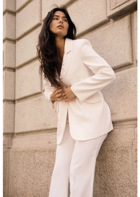 Claudia Gonzales 404741