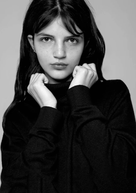 Paula Brindus 374982
