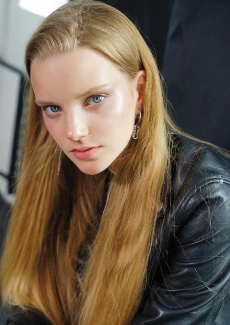 Viktoria Savina 380156