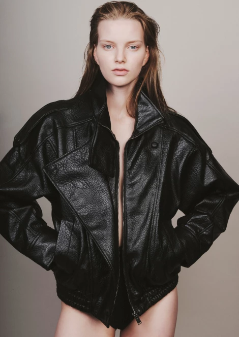 Viktoria Savina 381589