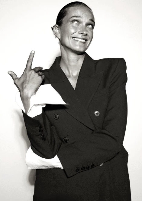 Olga Serova 406918