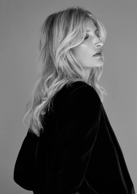 Tereza Maxova 382433