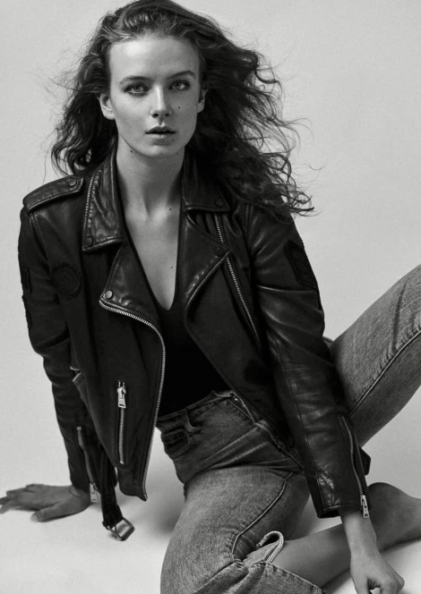 Baya Kolarikova 386687