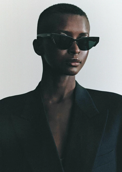 Amira Pinheiro 391537