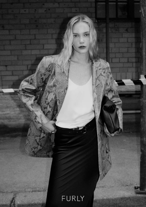 Yana K. 407871